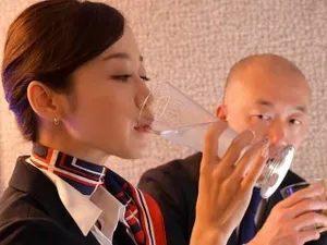 Milf Deauxma hồ bơi ướt & bãi biển khỏa thân